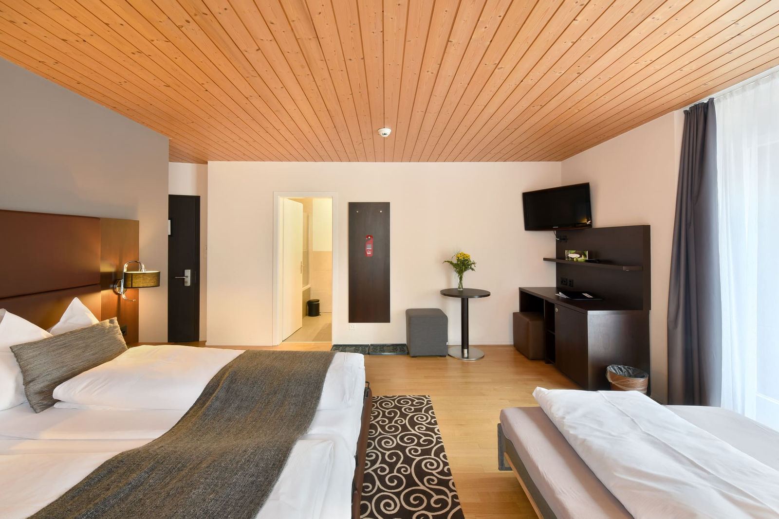 Triple-bed Room