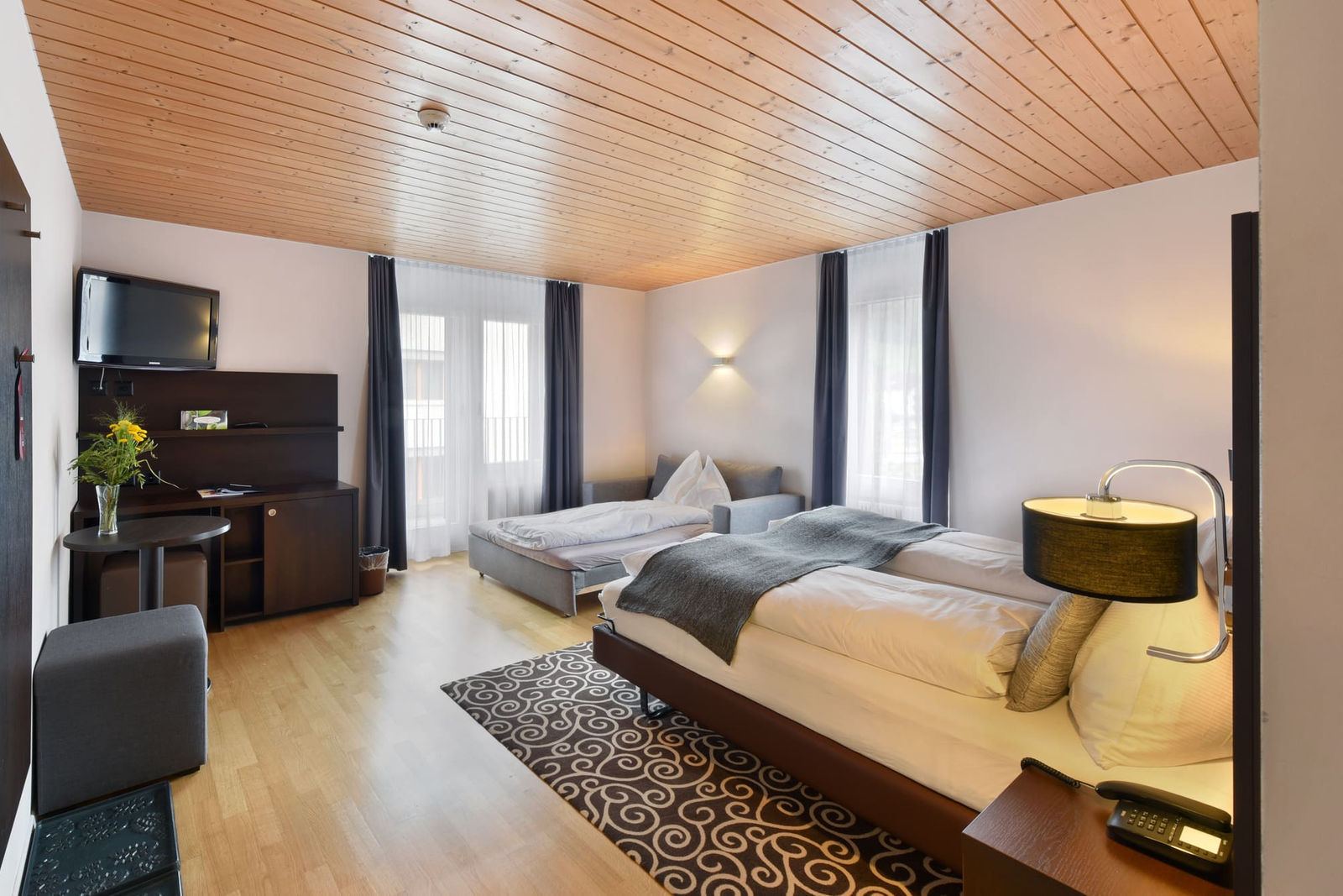 Triple-bed Room